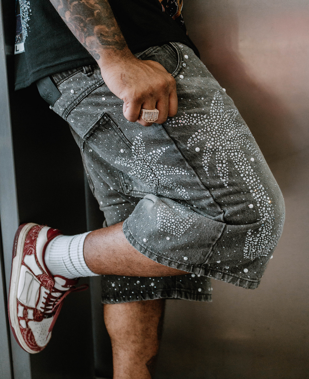 NBH Palm Tree Rhinestone Denim Shorts (Grey Wash)